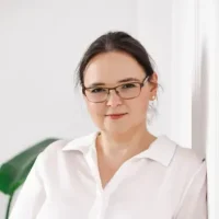 Dr Magdalena Jóźwik